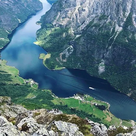 Fjordtell Отель Гудванген